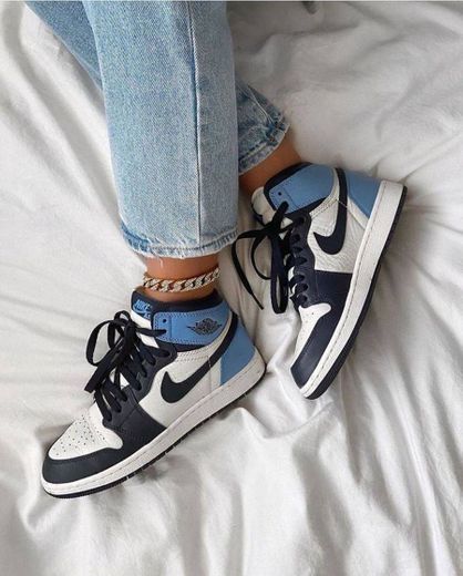 Nike azul