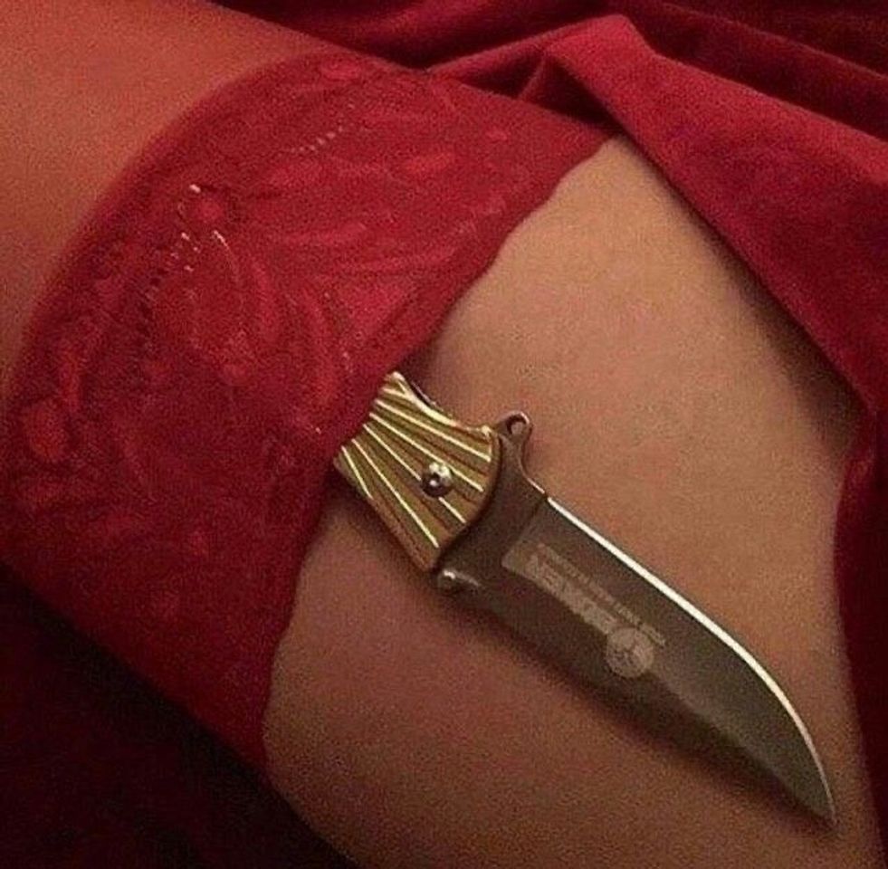 Fashion thigh dagger