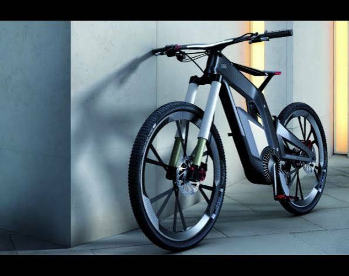 Social Linda bike persona