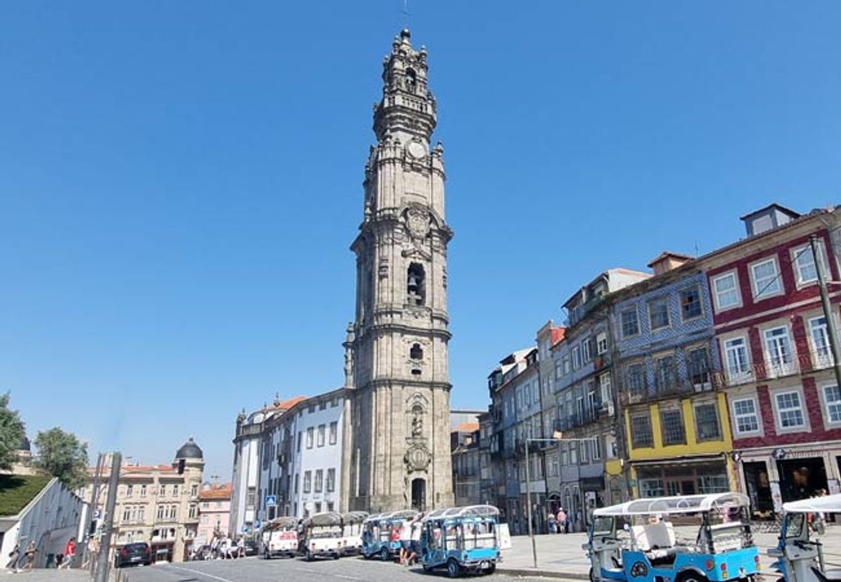 Place Clérigos Tower