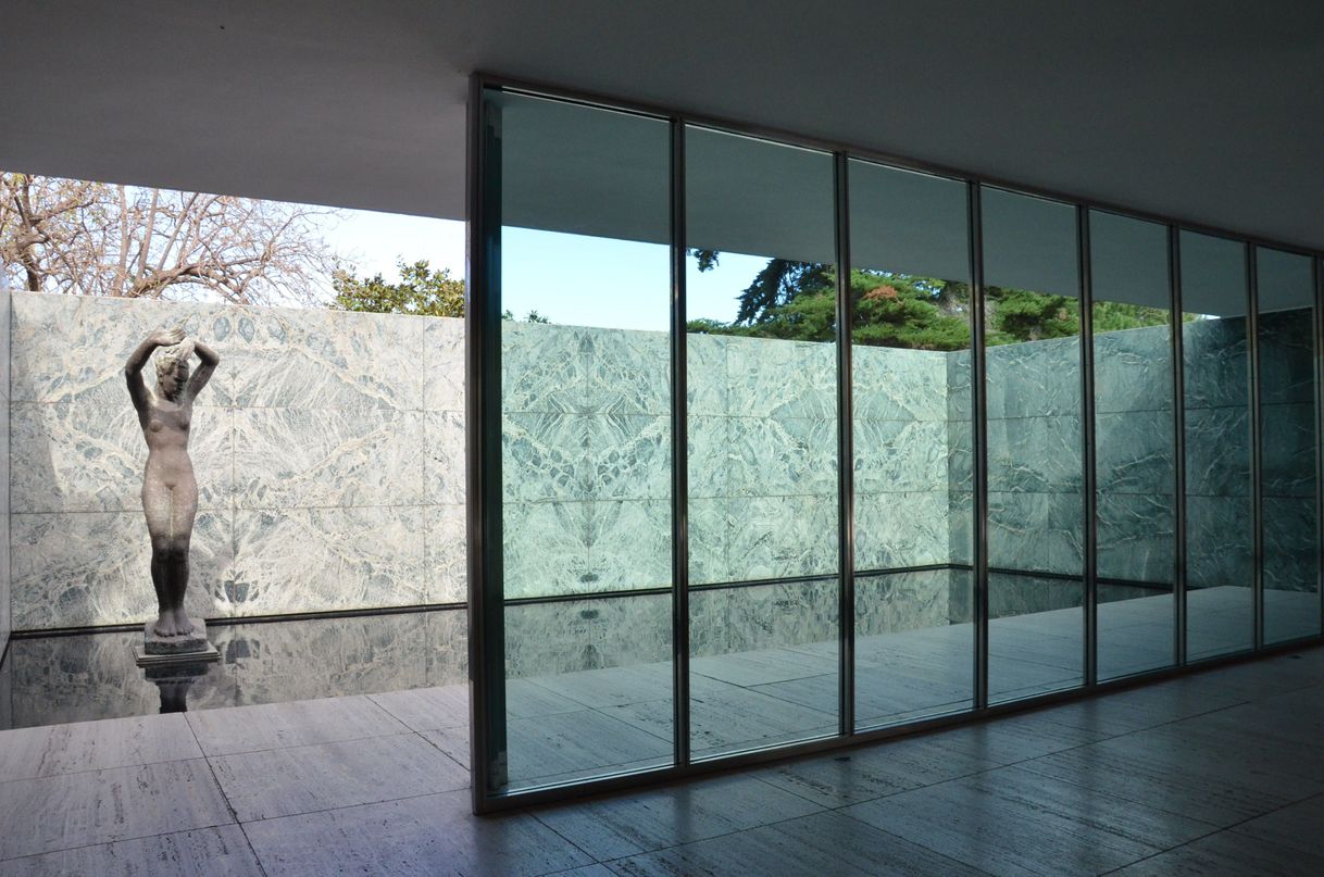 Lugar Pabellón Mies Van Der Rohe