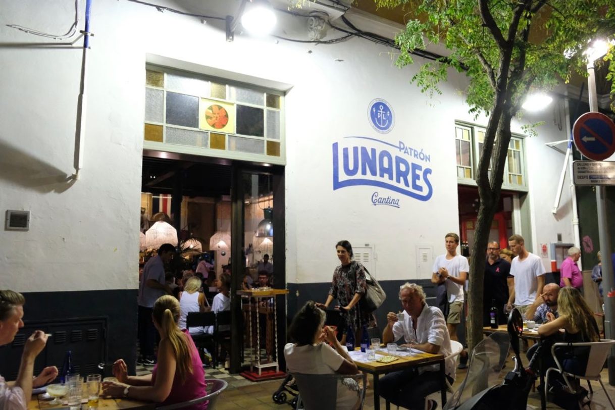 Restaurantes Patron Lunares