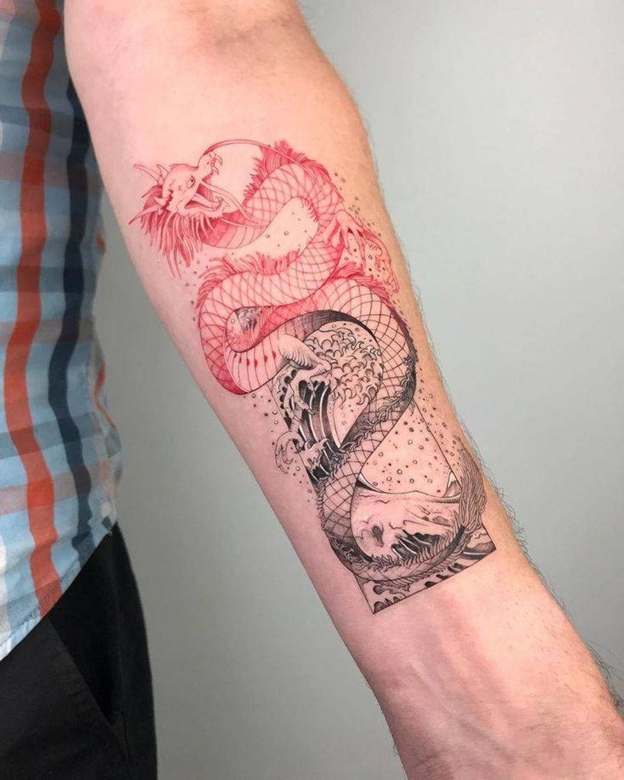 Fashion red and black dragon tattoo