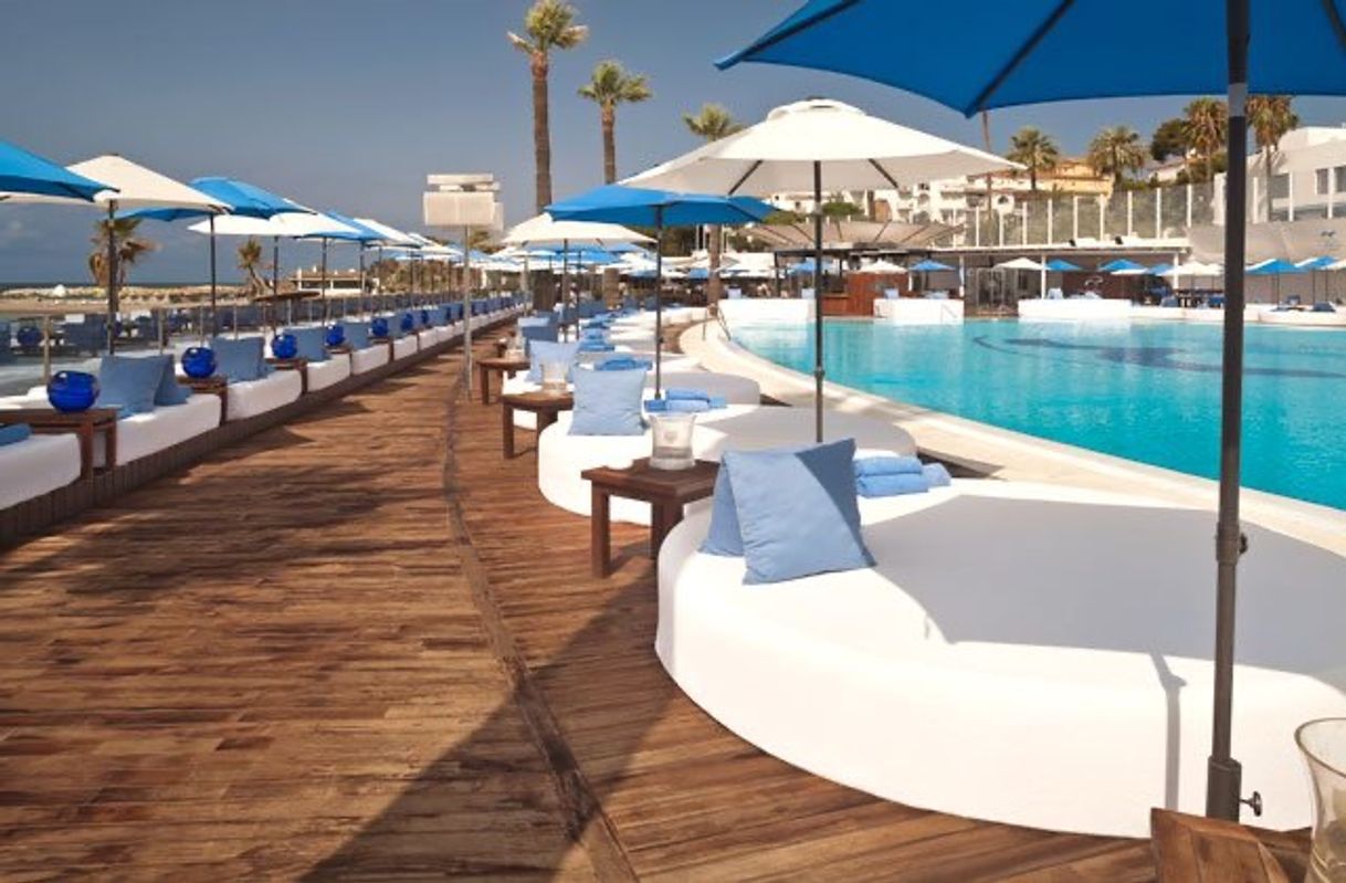 Place Opium Beach Club Marbella