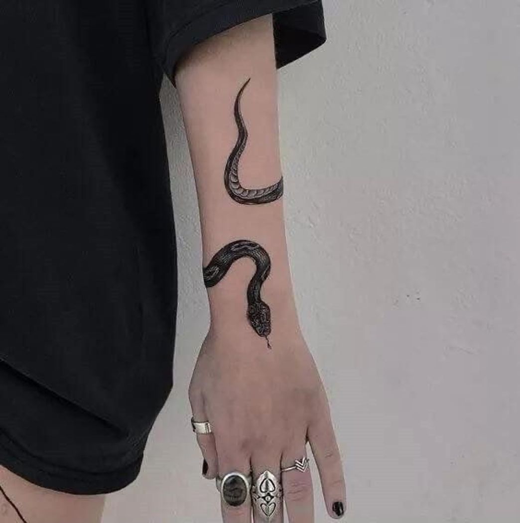 Moda Snake tattoo 