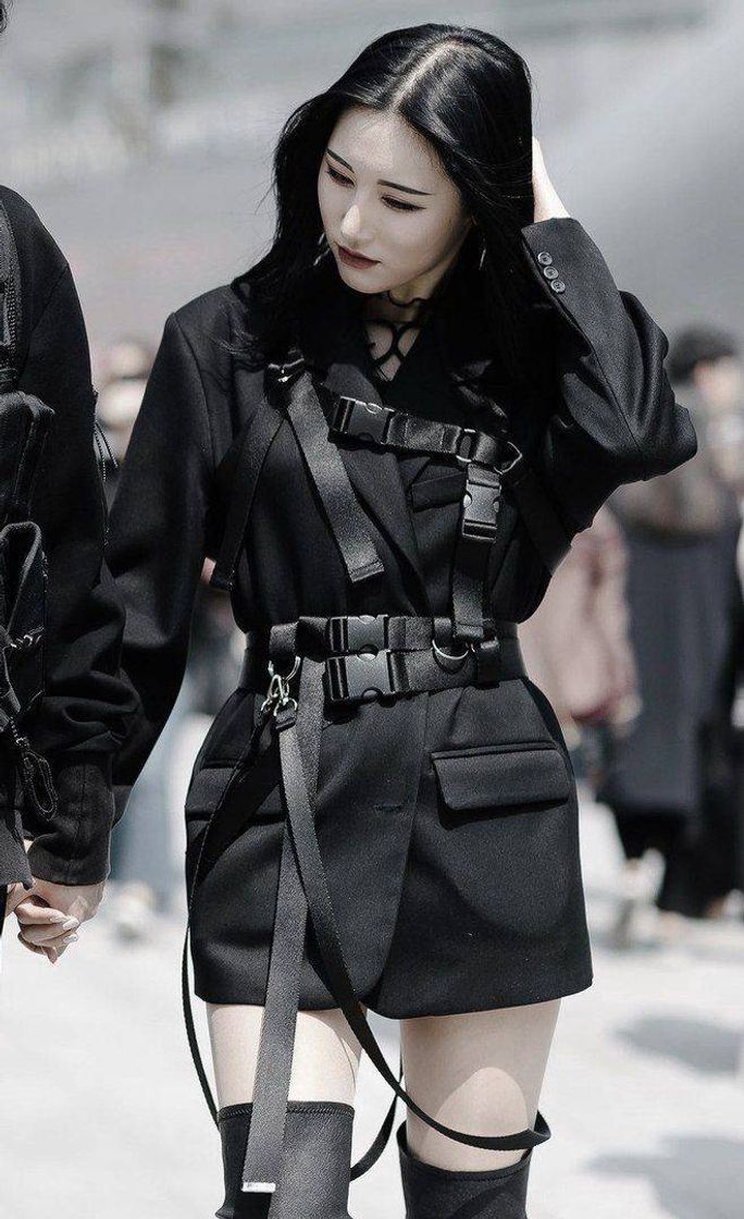 Fashion Techwear fashion🖤🖤