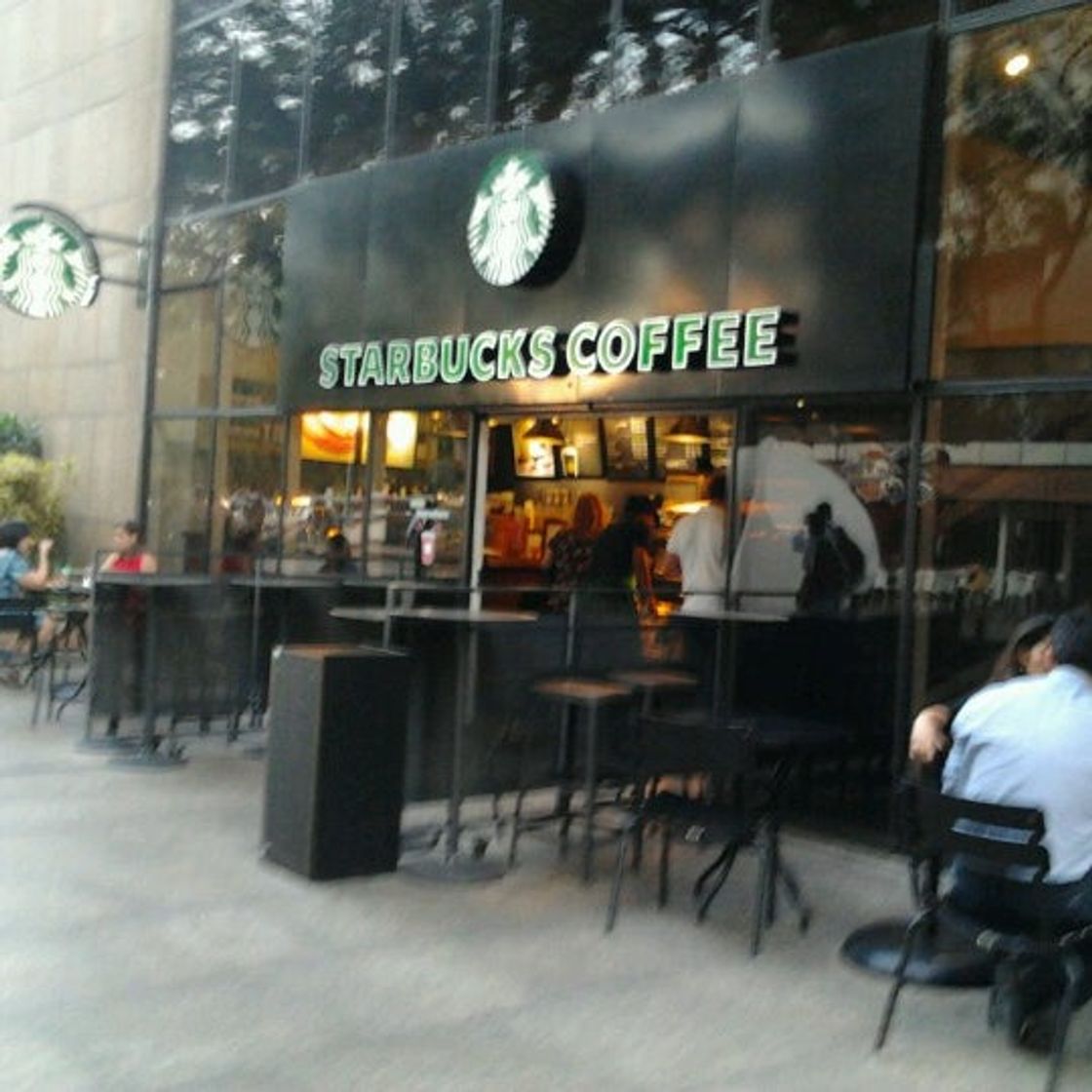 Place Starbucks