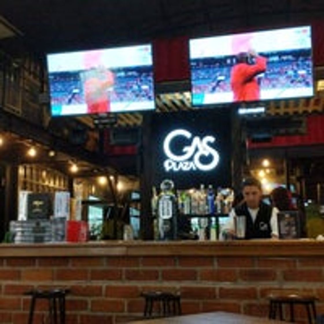 Restaurants Gas Plaza