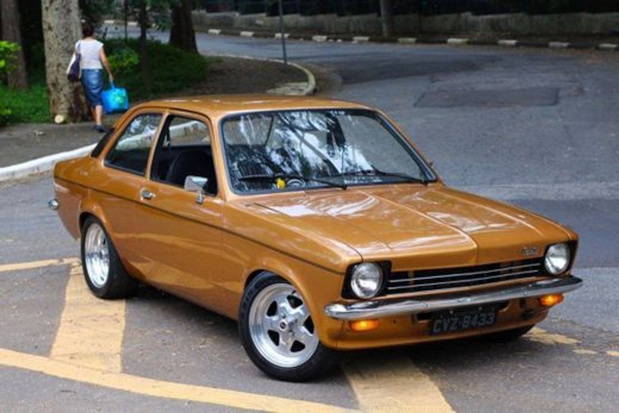 Moda Chevette tubarão