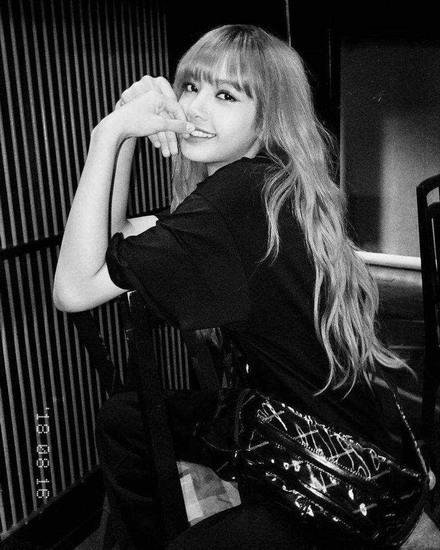 BLACKPINK lisa