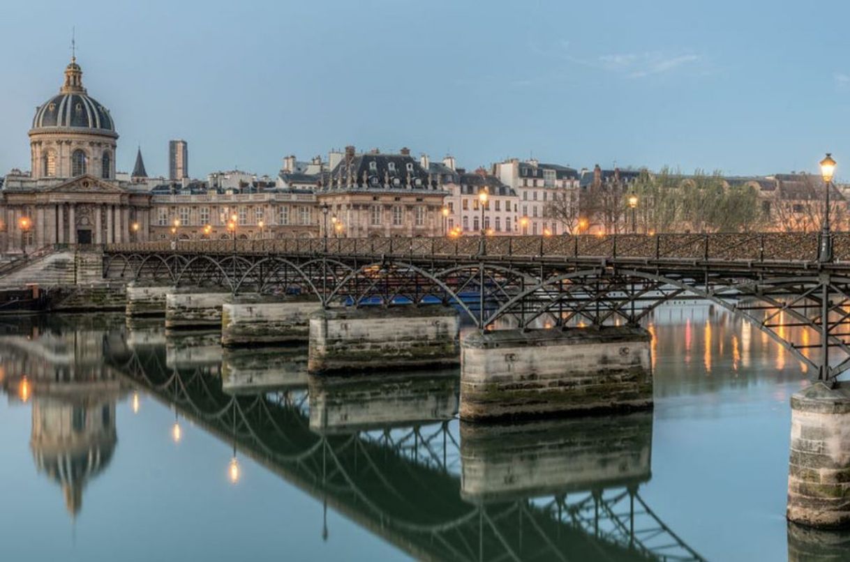 Place Puente de las Artes