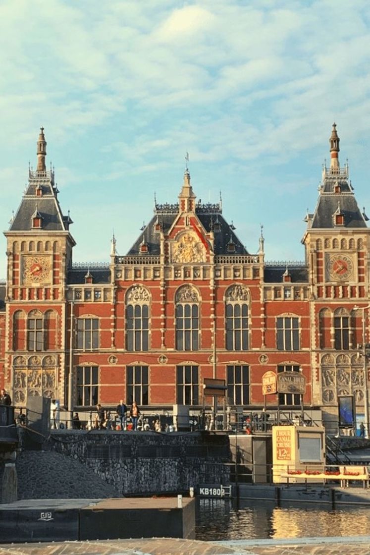 Place Amsterdam Centraal