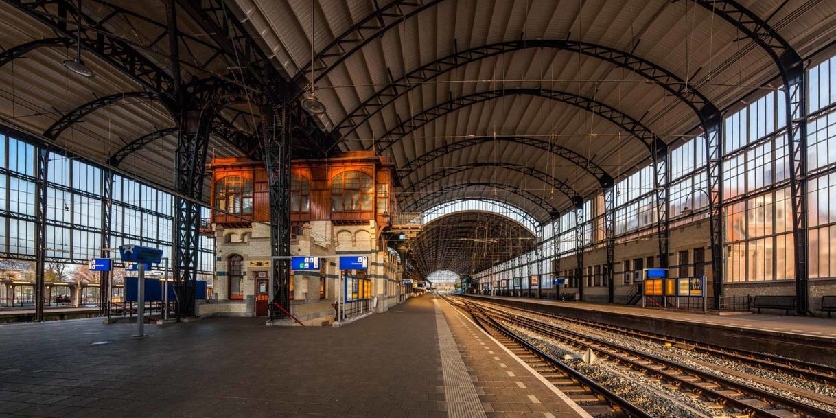 Place Haarlem Station