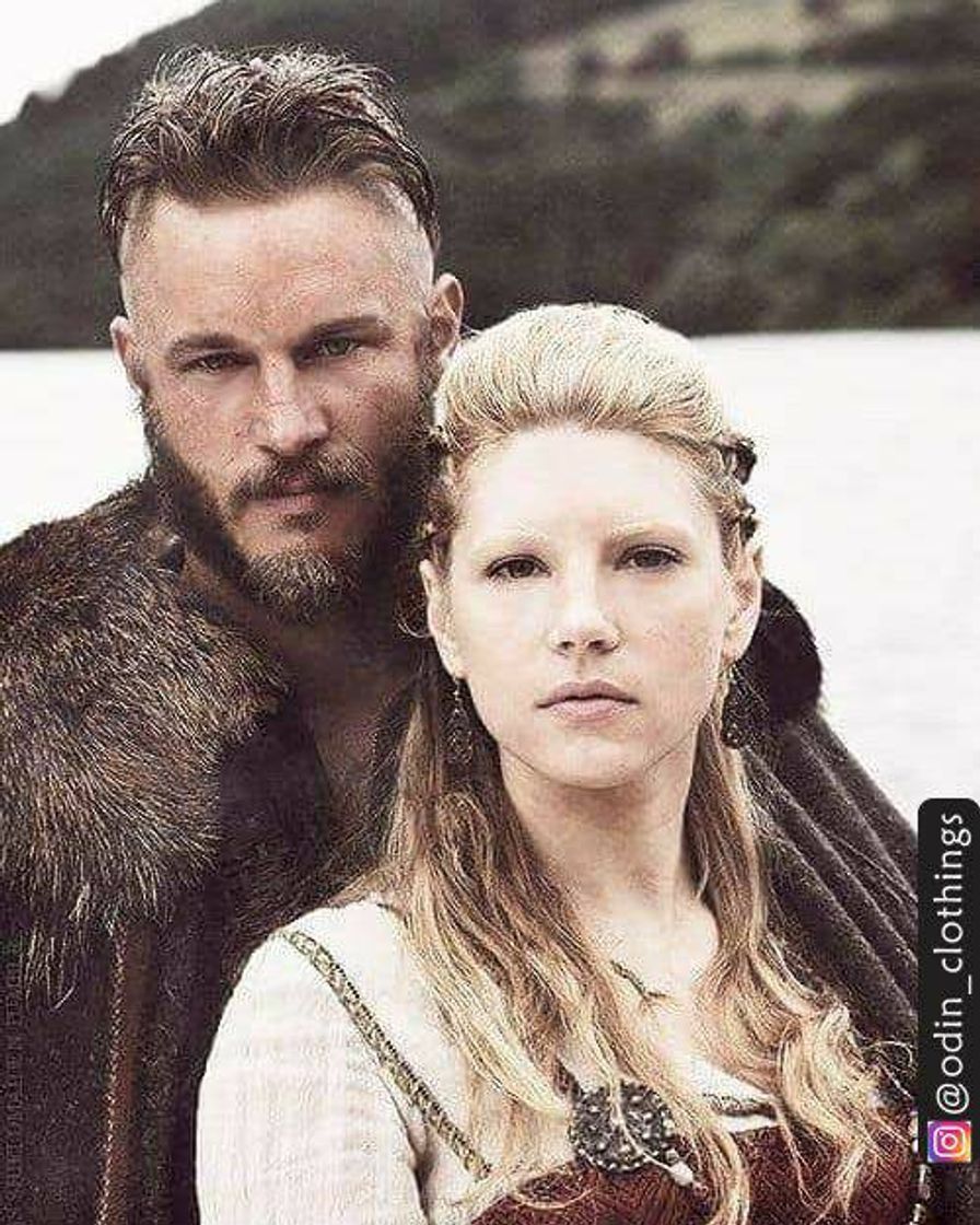 Fashion Ragnar e Lagertha..🖤⚔🛡