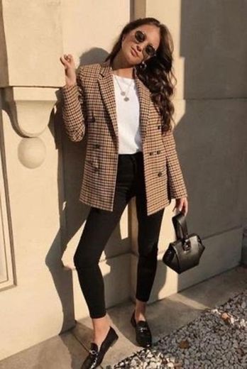 Look com maxi blazer xadrez 😍🤍