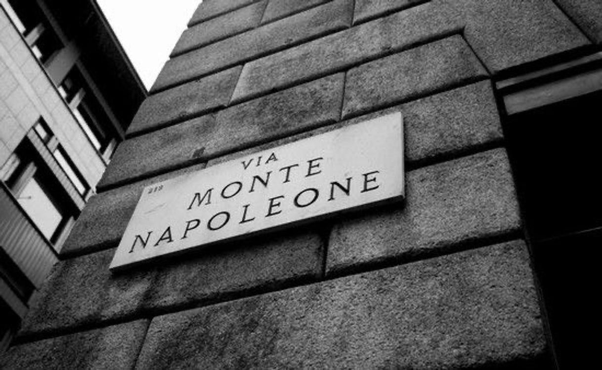 Lugar Via Monte Napoleone