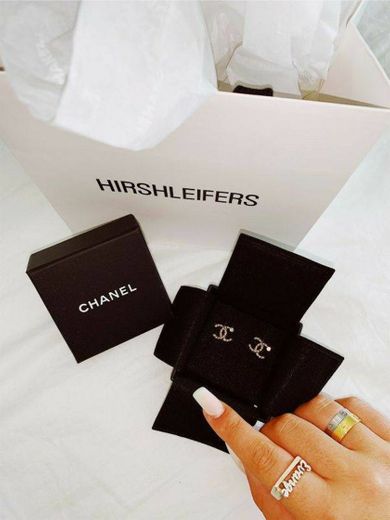 Authentic Chanel Classic Pearl earrings 