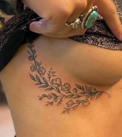 Ideias de tatuagem feminina 