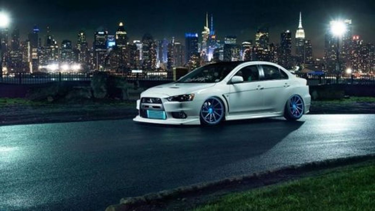 Moda Mitsubishi Lancer Evolution X