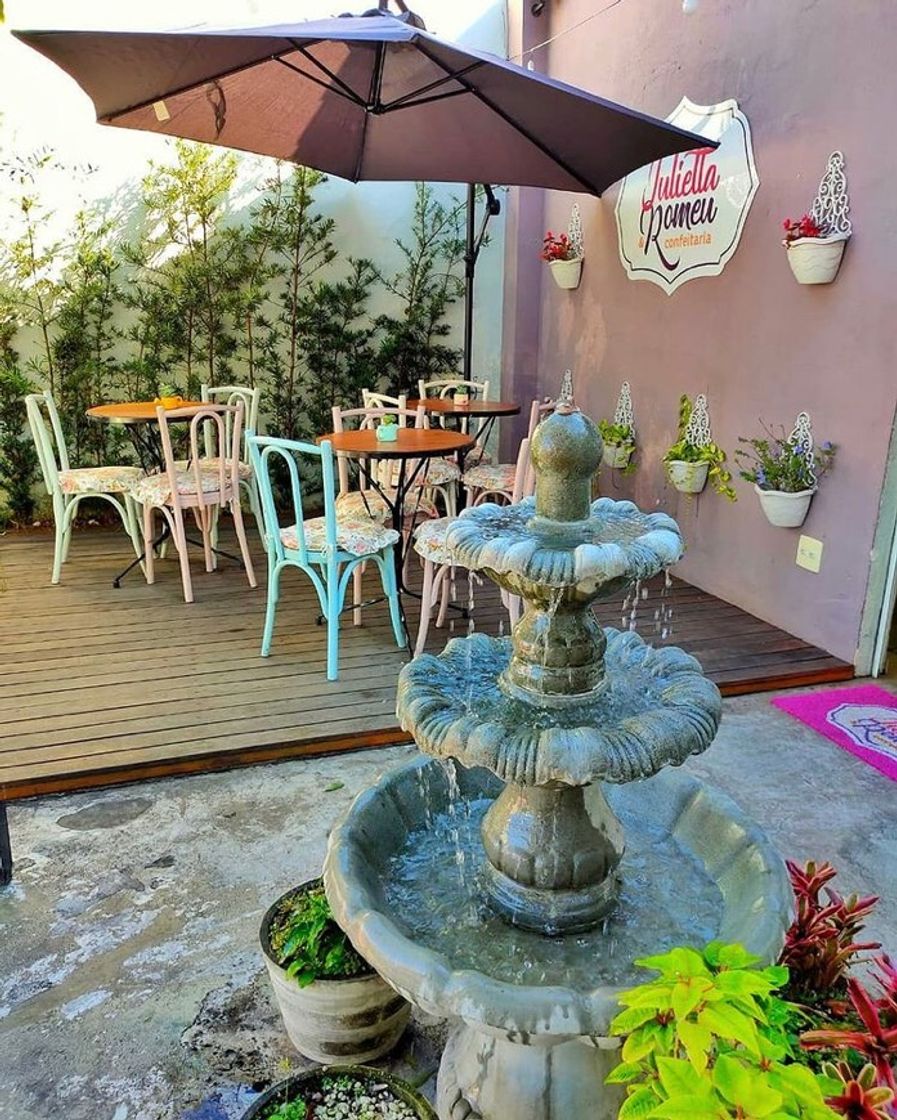 Place Julietta e Romeu Confeitaria