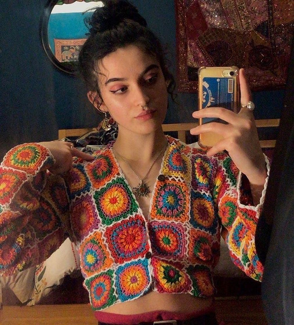 Social Look com peça de crochê 