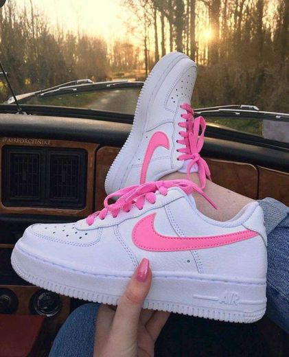Nike Air branco e rosa