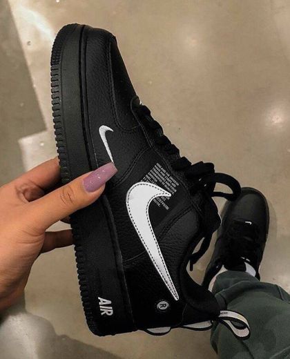 Black Nike Air Force 
