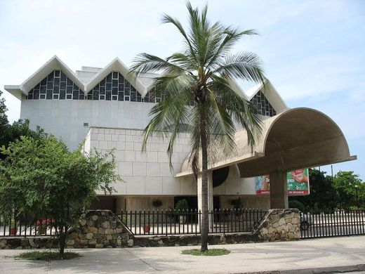 Teatro Amira De La Rosa