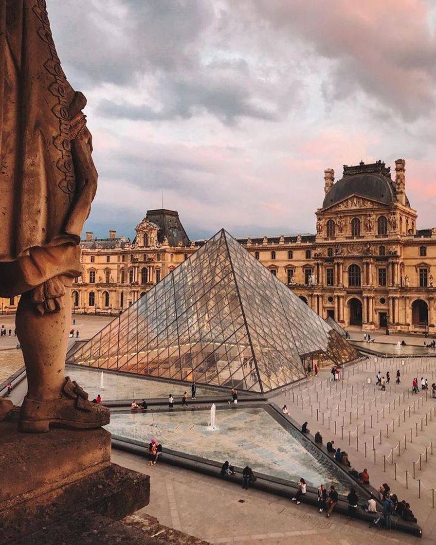 Lugar Museo del Louvre