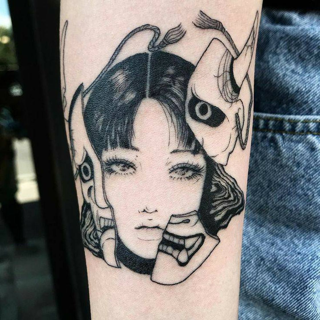 Social 𝕿𝖆𝖙𝖙𝖔𝖔𝖘