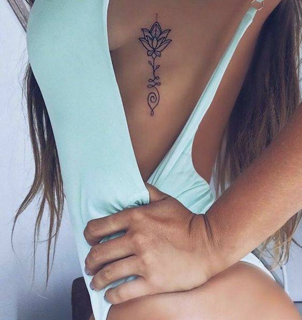 Moda Esse lugar pra tatuagem fica sempre mto legal 