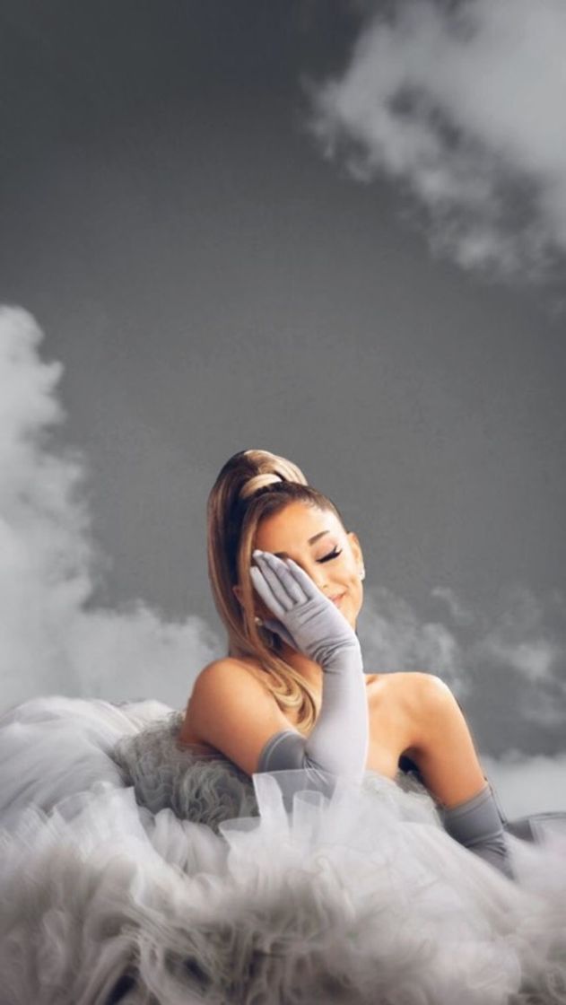 Fashion Wallpapers Ariana 🐇