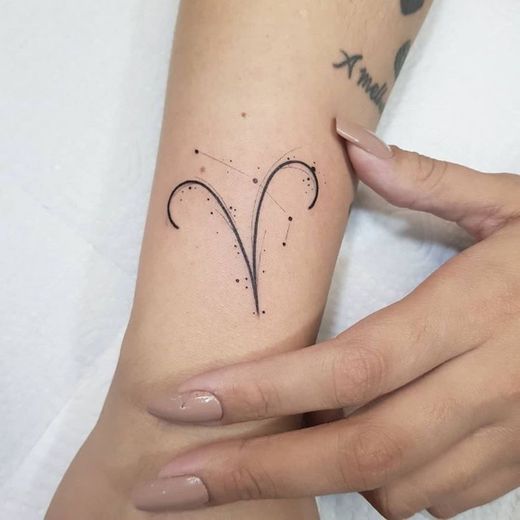Tatuagem signo de Áries 