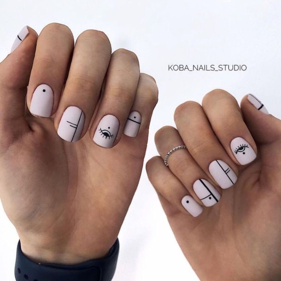 Moda Nails 