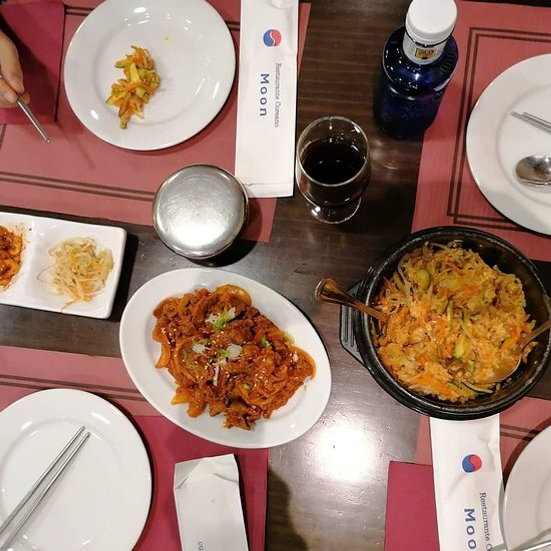 Restaurants Moon