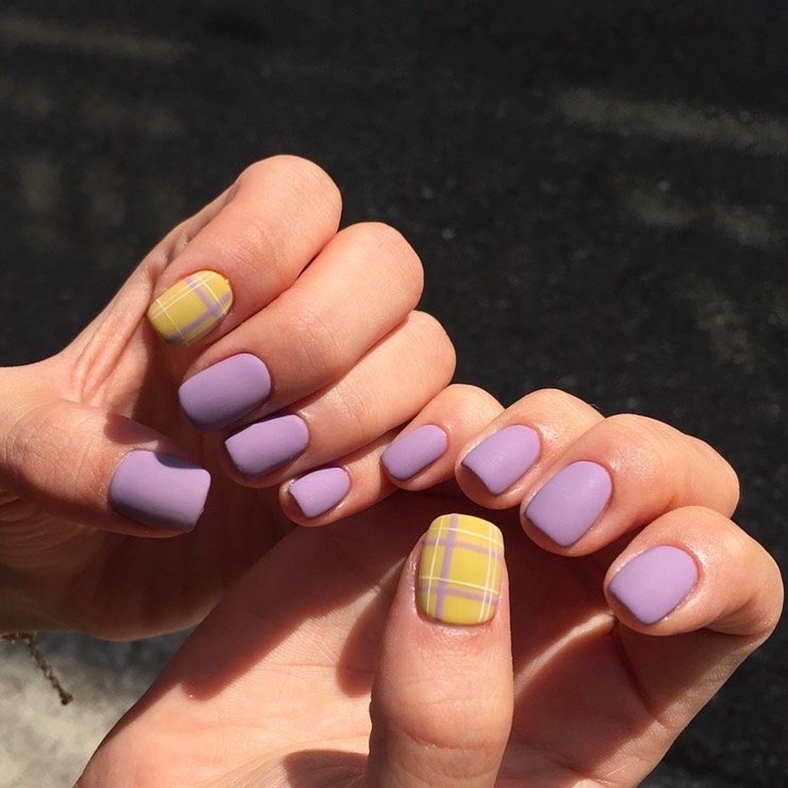 Social unhas listrada popular girl