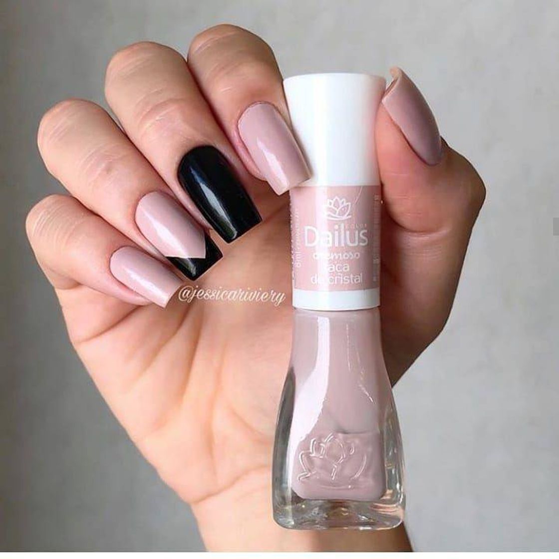 Moda Unhas rosa e preto