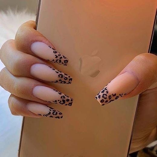 Nails animal print 