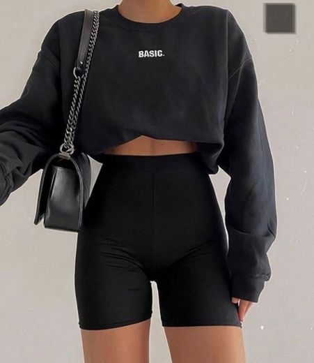 Cropped Moletom e Biker Shorts