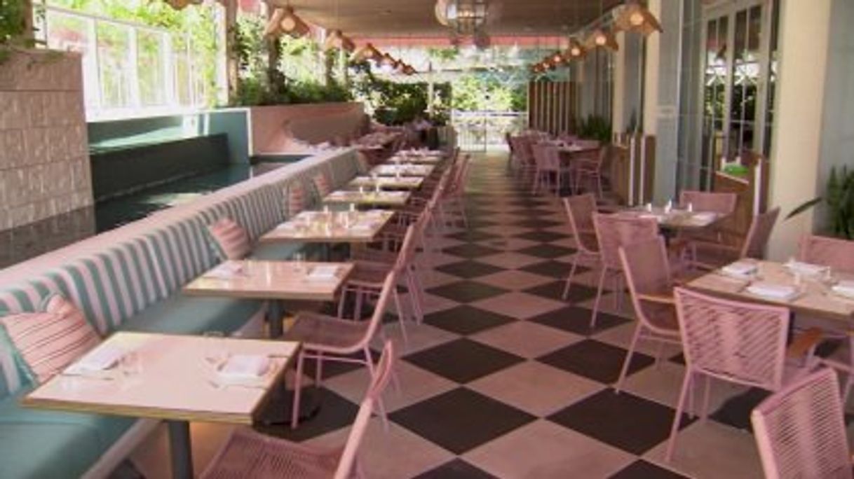 Restaurants Strawberry Moon