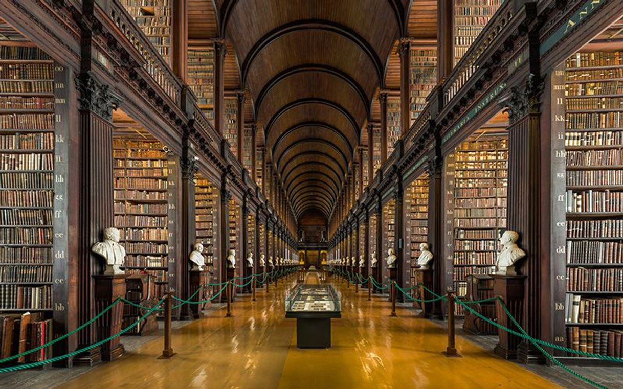 Lugar The Book of Kells