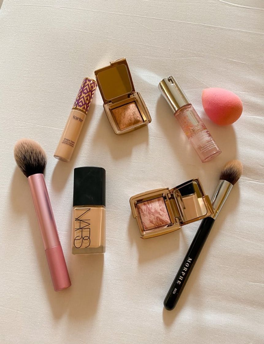 Social Blush Hourglass