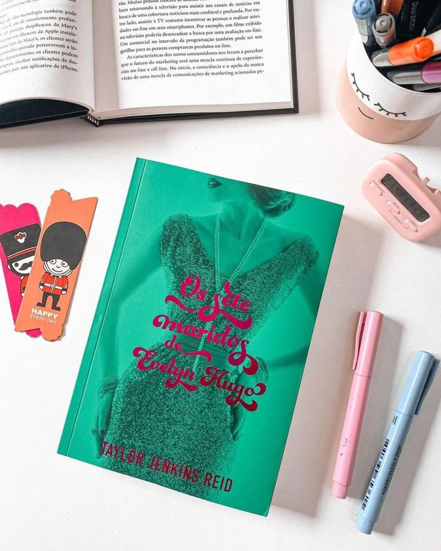 Book Os sete maridos de Evelyn Hugo