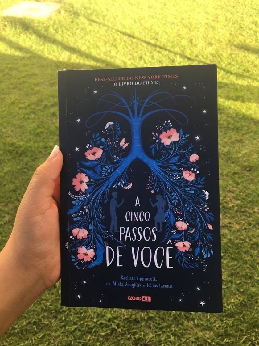 Book A cinco passos de você