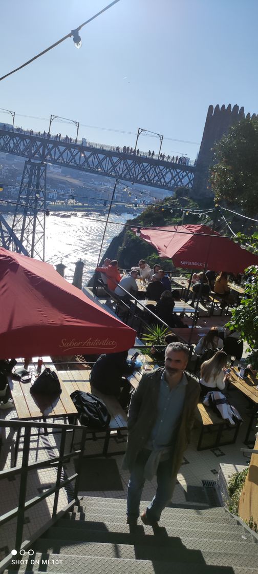 Restaurants Guindalense Futebol Clube