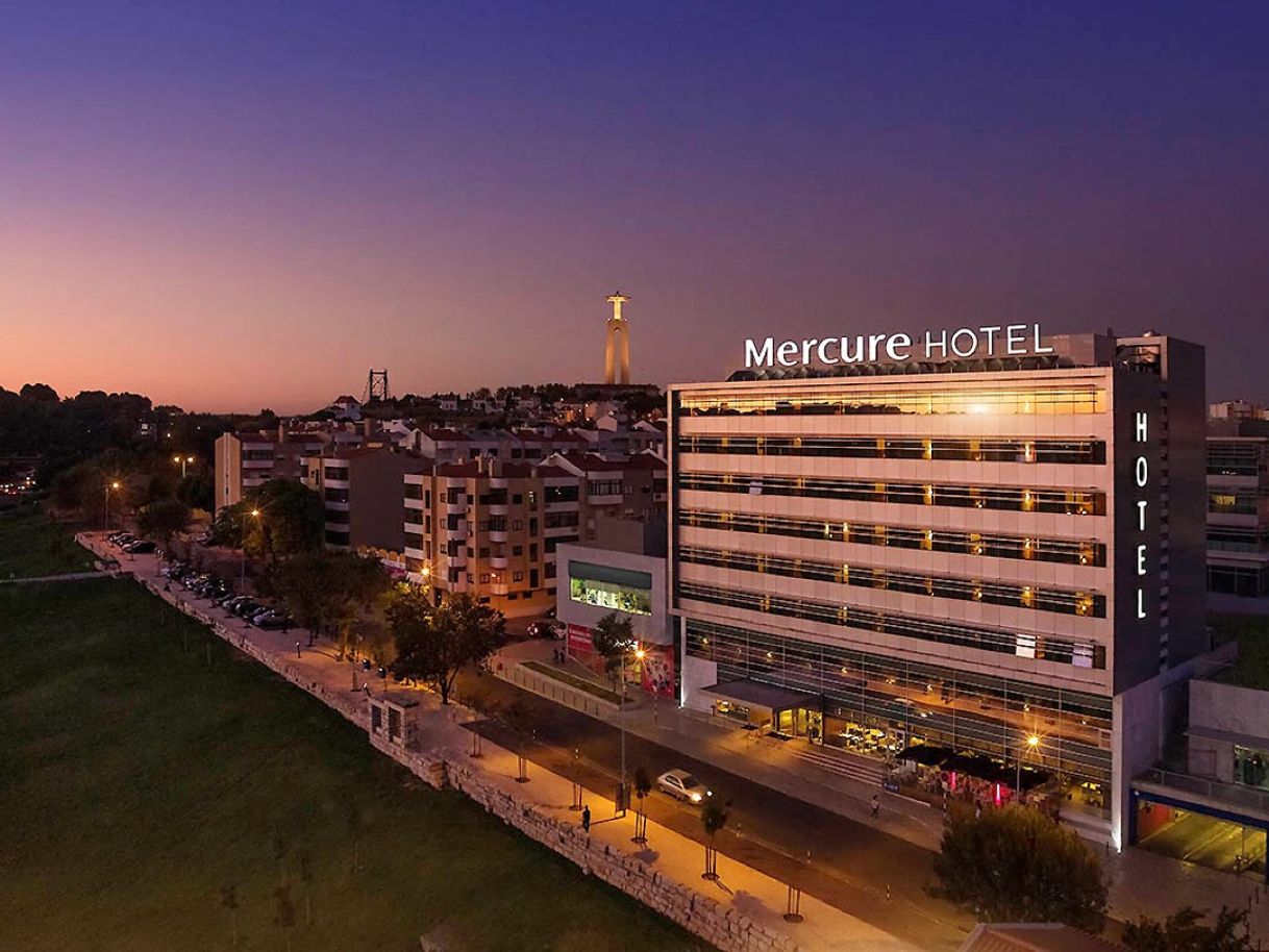 Place Mercure Lisboa Almada