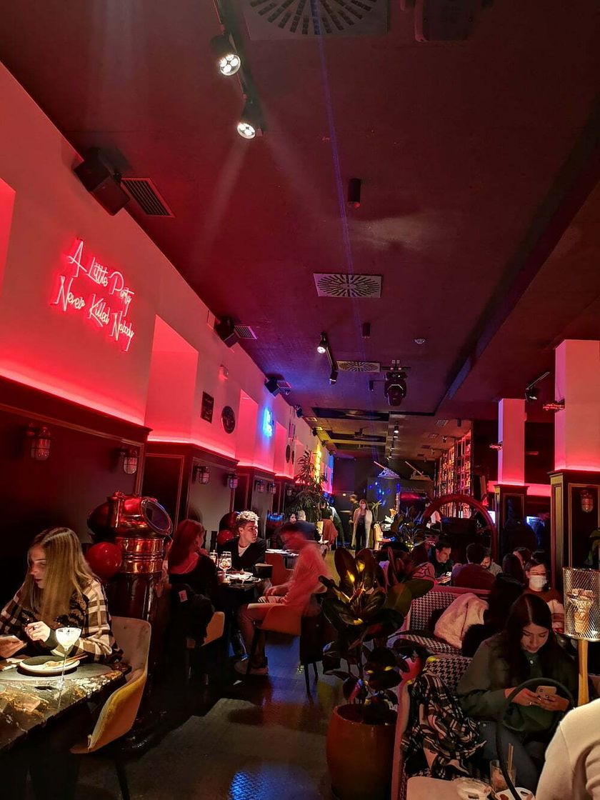 Restaurantes Dike 1 - Cocktail Bar & Restaurante
