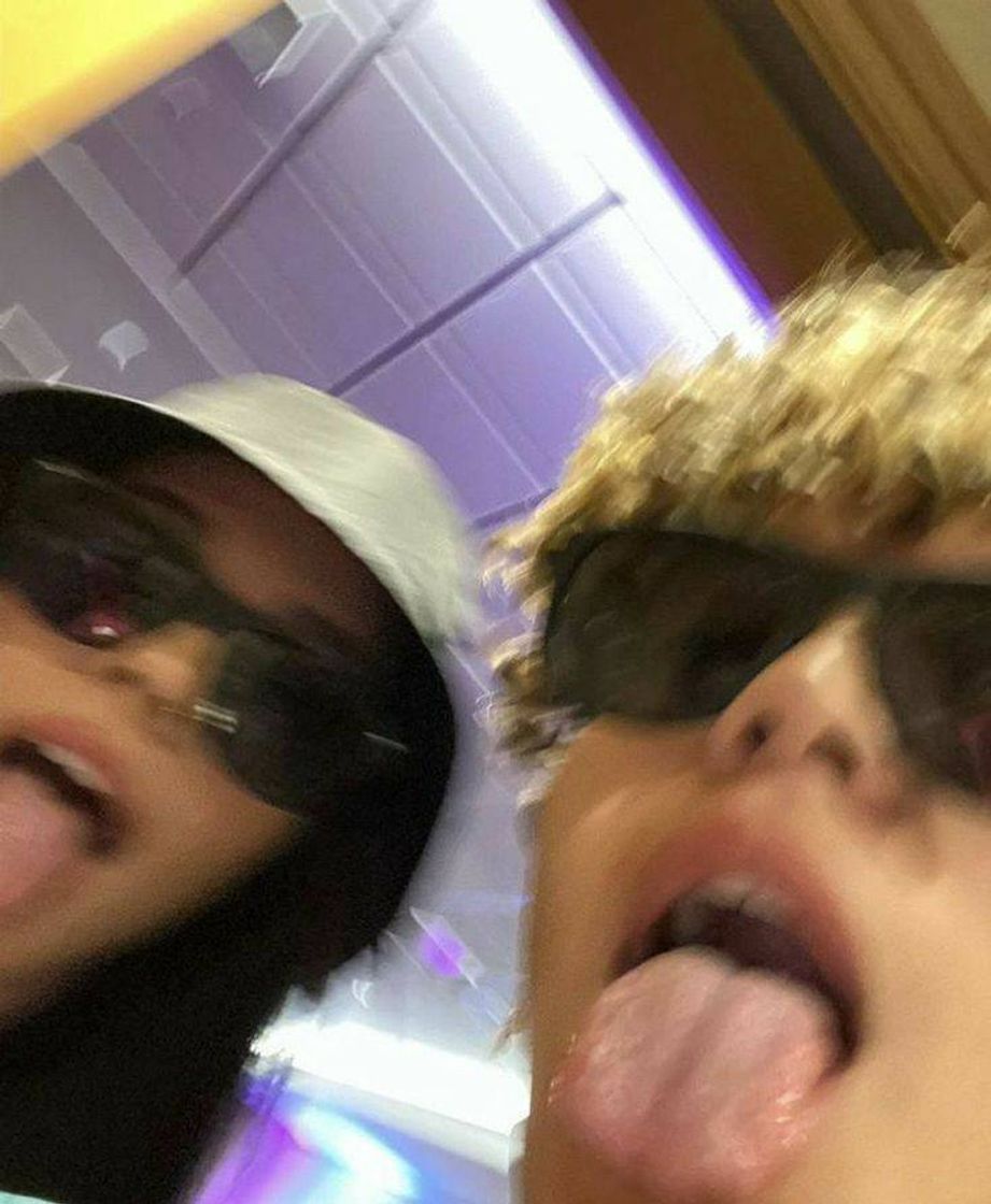 Social couple aesthetic