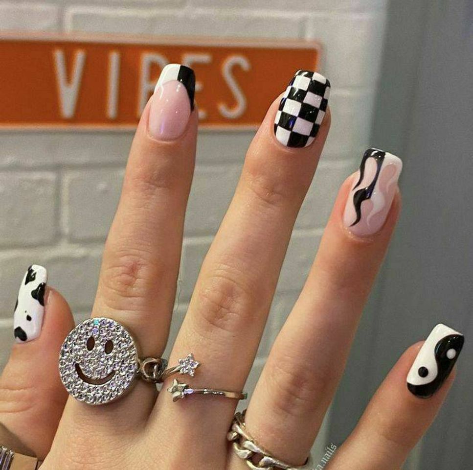 Social ꒰🥀꒱ 𝚗𝚊𝚒𝚕𝚜