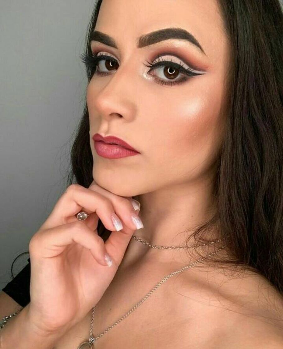 O que você achou desse Cut Crease alongado? 